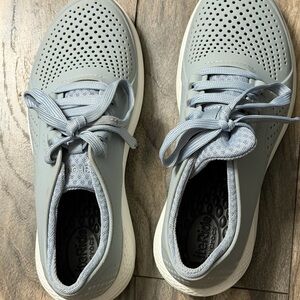 Crocs Tennis shoes